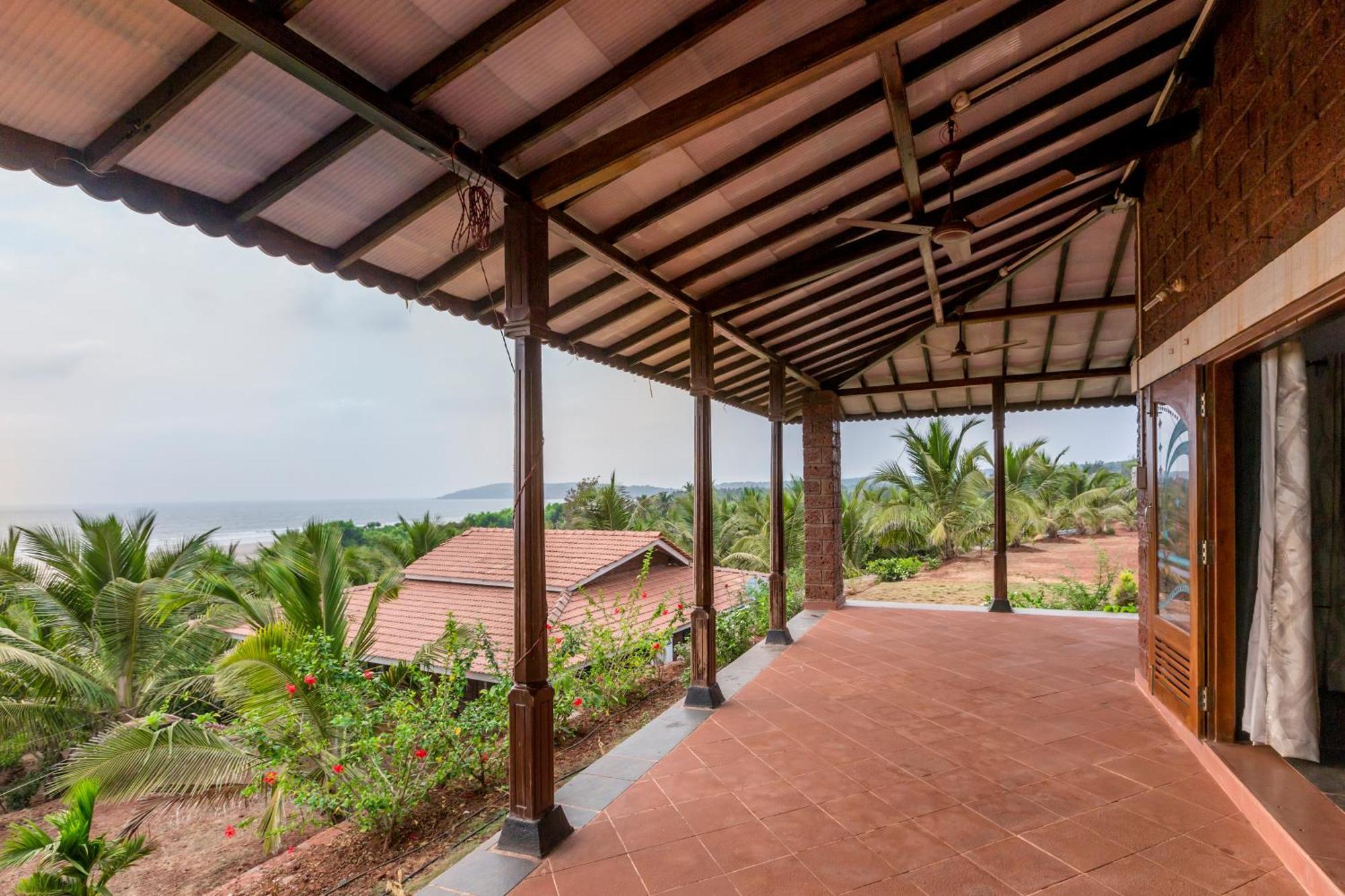 Beachfront Villas Ganpatipule Room photo